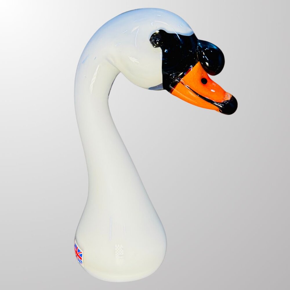 Langham Glass England Hand Painted Swan - Picture 6 of 13